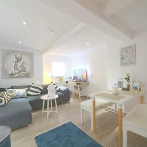 Superhost Flat Near Opera Apartment